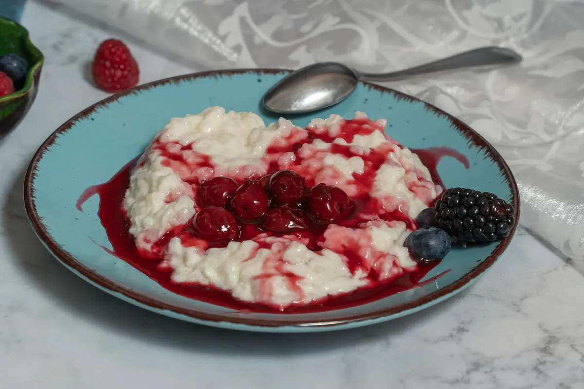 Rice Pudding vs. Tapioca Pudding: A Beginner's Guide to Creamy Pudding Textures